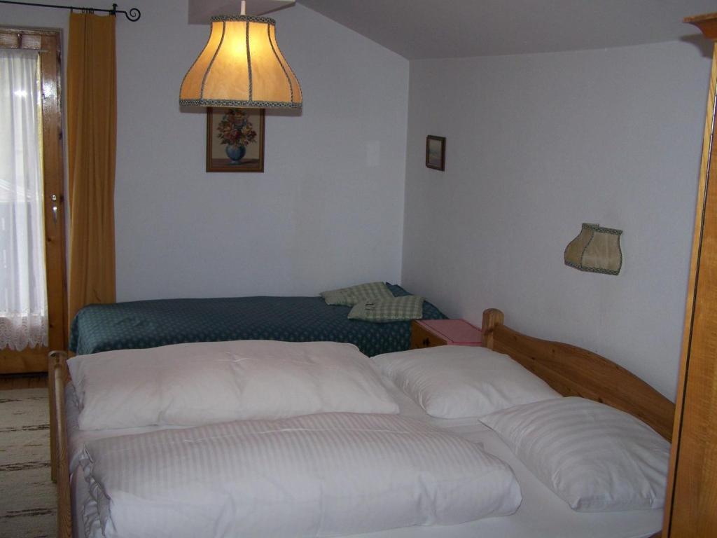 Pension Holzknechthof Am See Neustift im Stubaital Chambre photo